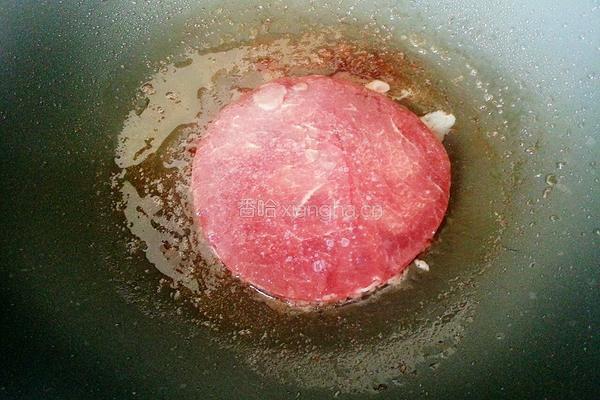 生菜牛肉鸡蛋卷的做法图解2
