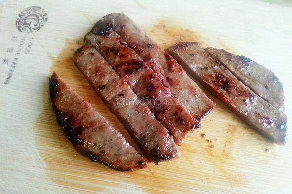 生菜牛肉鸡蛋卷的做法图解4