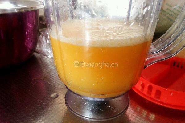 可爱多甜橙芒果汁的做法图解4