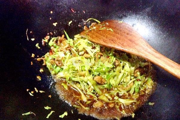 老干妈炒饼的做法图解11