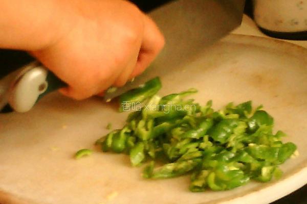 土豆爆炒辣椒的做法图解3