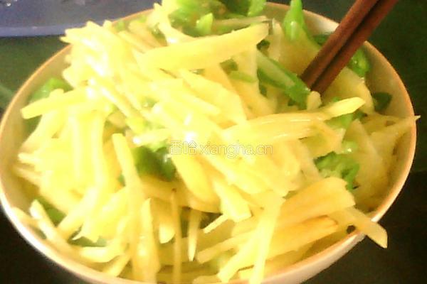 土豆爆炒辣椒的做法图解7