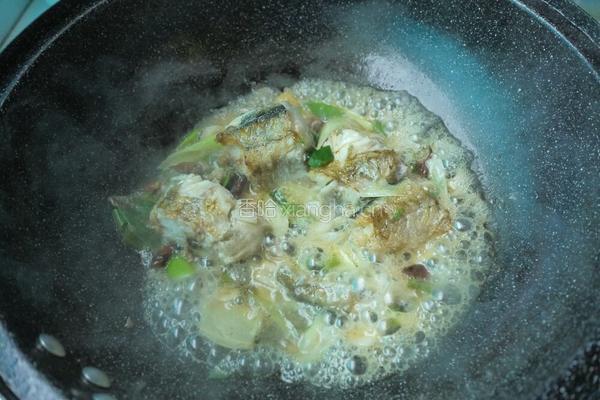 鳕鱼炖豆腐的做法图解3