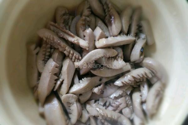 川菜之酸辣腰花的做法图解4