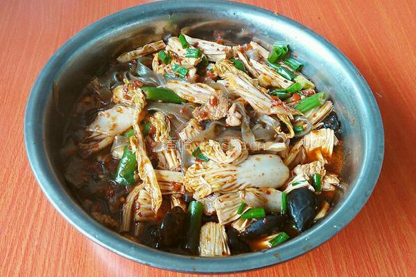 大白菜炖粉条的做法图解8