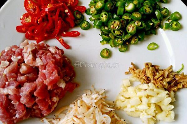 肉末茄子煲的做法图解2