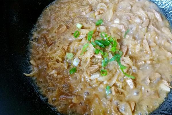 酸菜炖粉条的做法图解9
