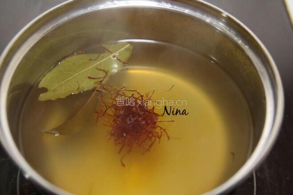 西班牙海鲜饭的做法图解4