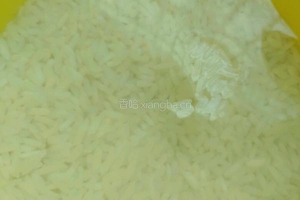 香菇排骨糯米饭的做法图解2