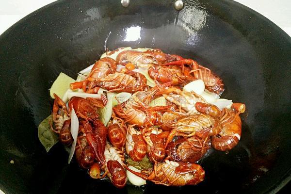 红烧小龙虾的做法图解8