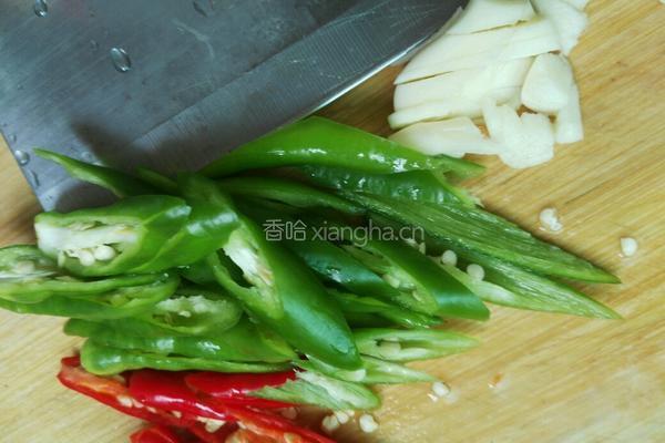 蒜蓉尖椒土豆丝的做法图解4