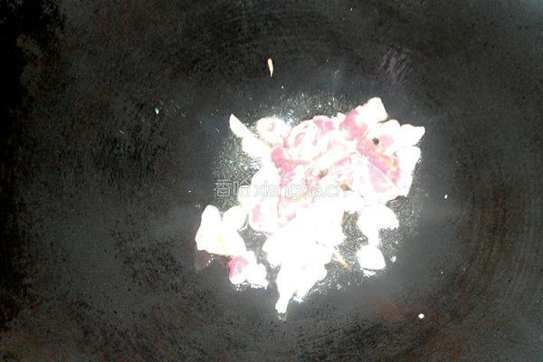 肉片炒莴笋萝卜丝的做法图解5