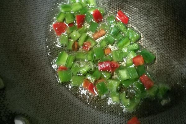 蛋黄爱上炒米饭的做法图解6