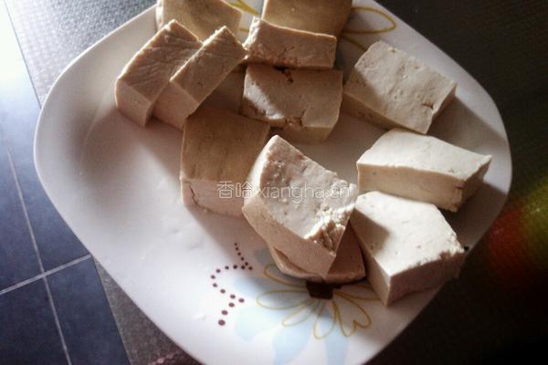 农家柴火豆腐的做法图解1
