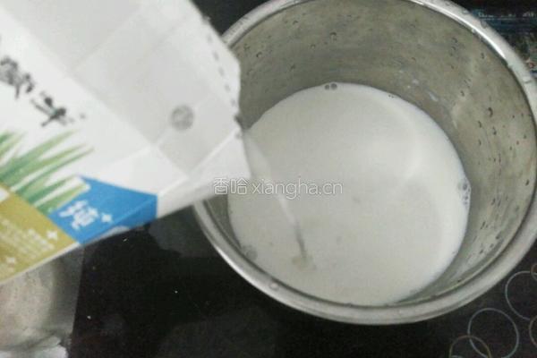 牛奶布丁的做法图解2