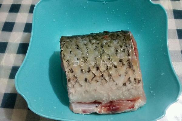 炸鱼块的做法图解1