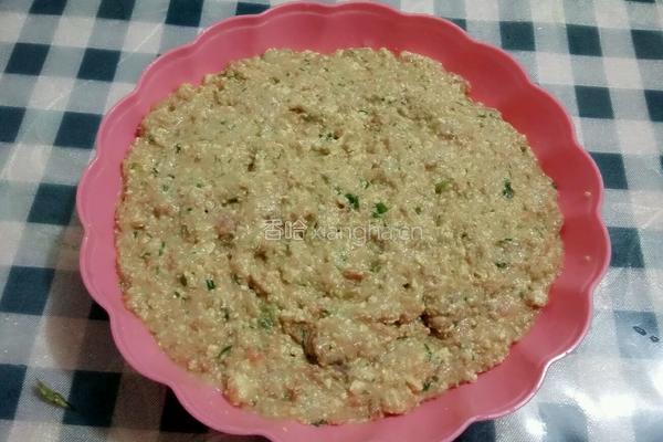 香菜水汆丸子的做法图解3