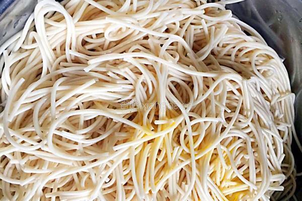 肉末热拌面的做法图解4