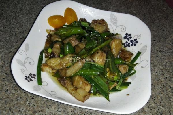 辣椒炒回锅肉的做法图解1