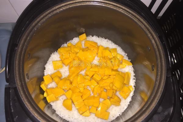 芒果椰汁糯米饭的做法图解7