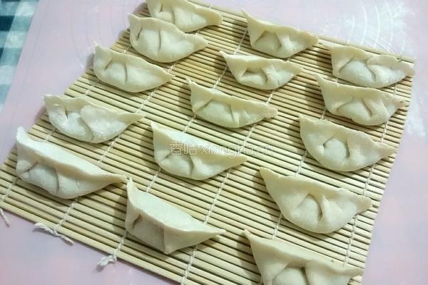 三鲜荠菜饺子的做法图解16