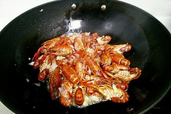 蒜泥小龙虾的做法图解7