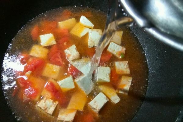 西红柿鸡蛋豆腐汤的做法图解6