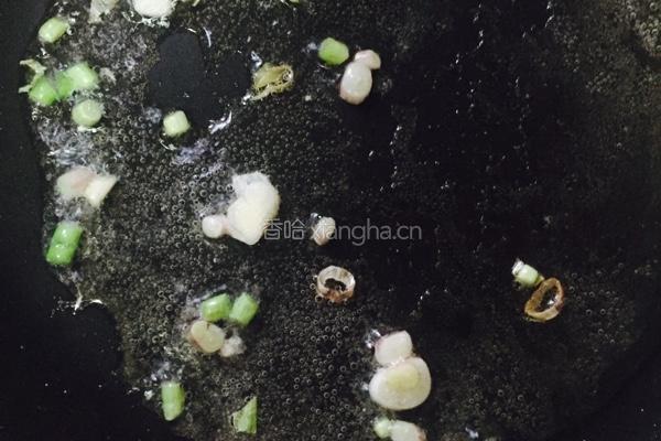 春笋炒腊味的做法图解5
