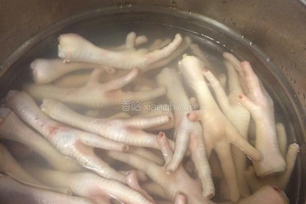 香辣鸡脚的做法图解2