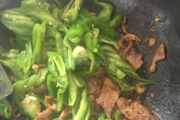 青椒炒肉片的做法图解5