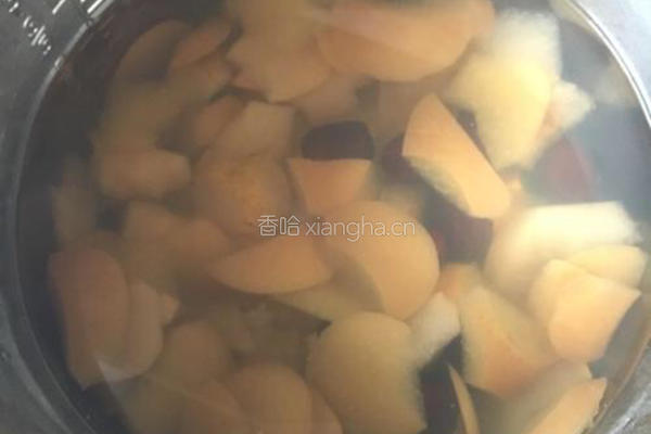 苹果红枣梨汤的做法图解4