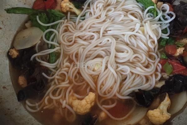 鸡丁米线的做法图解9