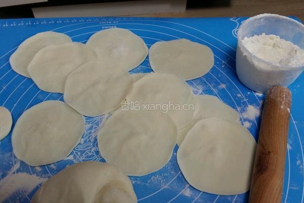 小白菜猪肉水饺的做法图解8