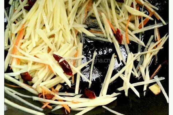 家常酸辣土豆丝的做法图解6