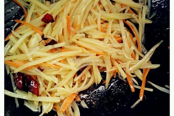 家常酸辣土豆丝的做法图解7
