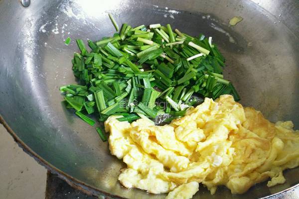 韭菜炒鸡蛋的做法图解6