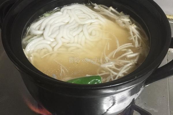 杂锦土豆粉的做法图解3