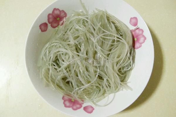 蚂蚁上树的做法图解1