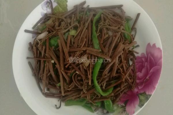 炒蕨菜的做法图解5