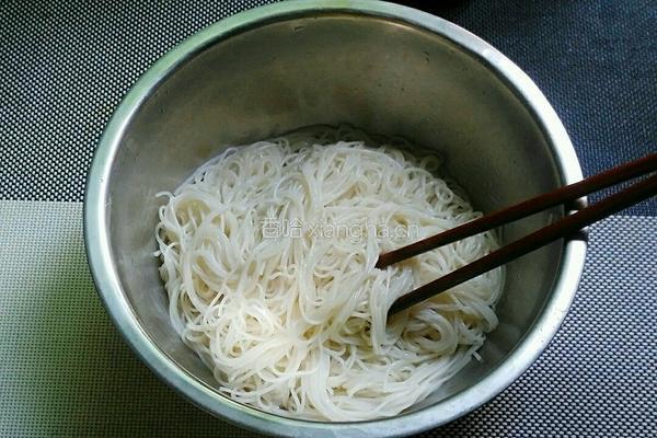 榨菜拌面的做法图解4