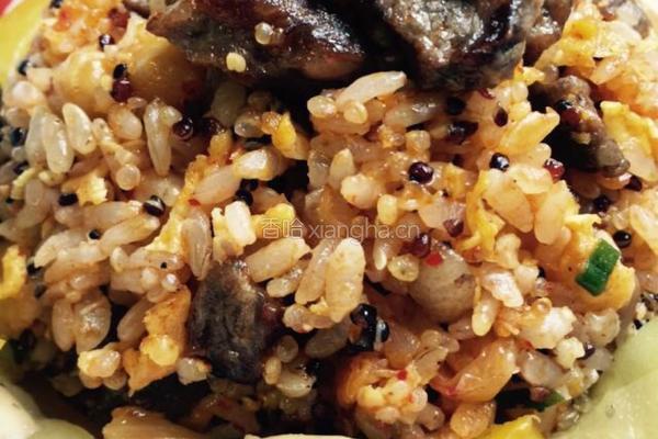 牛肉泡菜炒饭的做法图解7
