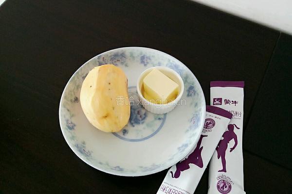 奶香蓝莓地瓜泥的做法图解1