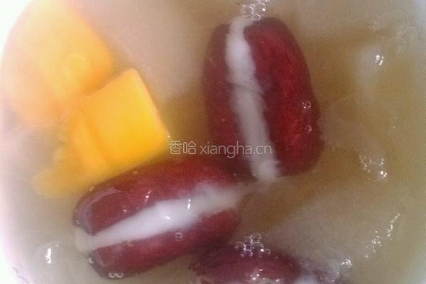 梨子炖银耳的做法图解4