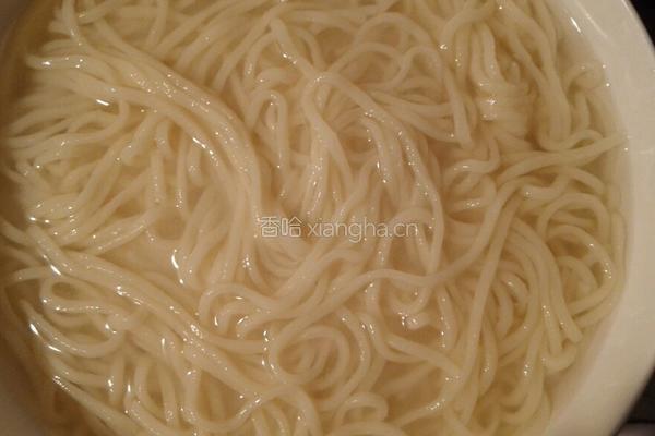 皮蛋什锦凉拌面的做法图解9