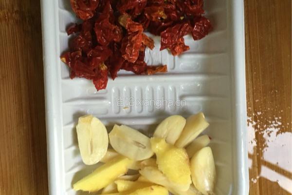 干豆角木耳红烧肉的做法图解7