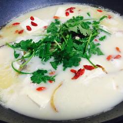 鱼头豆腐汤的做法[图]