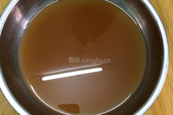 腊肠炒青花的做法图解6