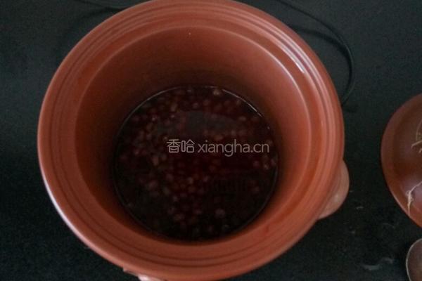 红豆牛奶冰棒的做法图解1