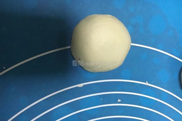 小猪豆沙包的做法图解6