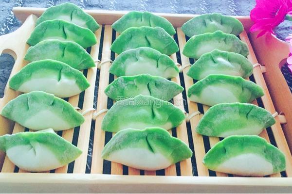 翡翠白菜饺子的做法图解9